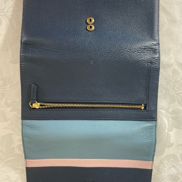Fossil Dark/light Blue Pink Pebble Leather Flap Clutch Wallet New Without Tags - Picture 1 of 7